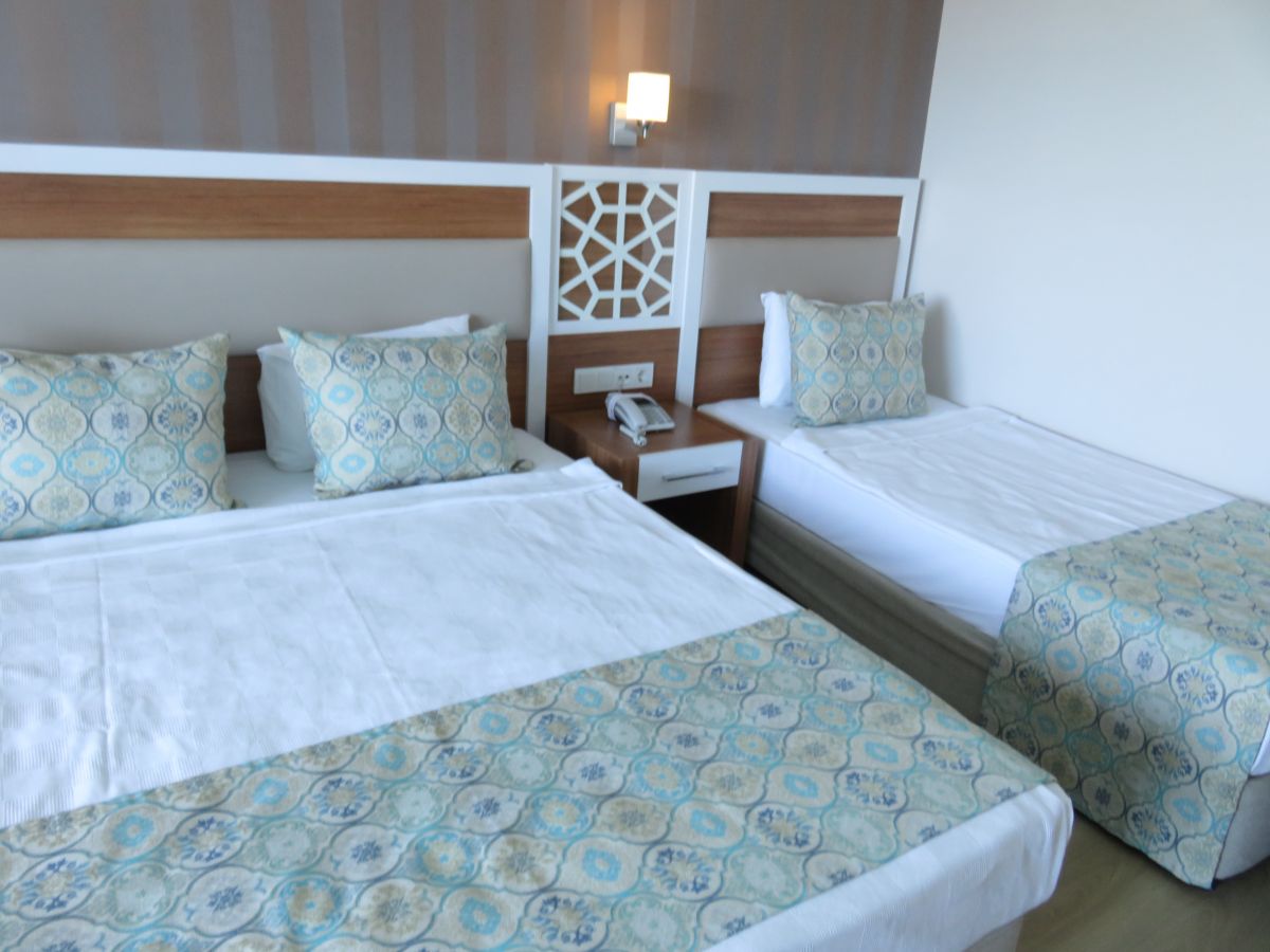 imagini hotel LONICERA RESORT